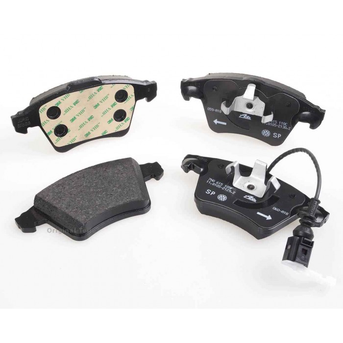 Снимка на 1 set: brake pads with wear indicator for disc brake VAG 7H0698151F за VW Transporter 6 Platform/Chassis (SFD, SFE, SFL,  2.0 TDI - 140 коня дизел